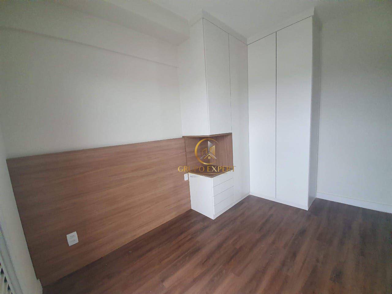 Apartamento à venda com 3 quartos, 97m² - Foto 14