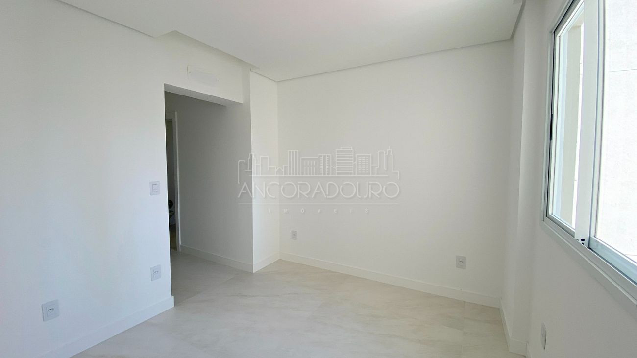 Apartamento à venda com 4 quartos, 145m² - Foto 26