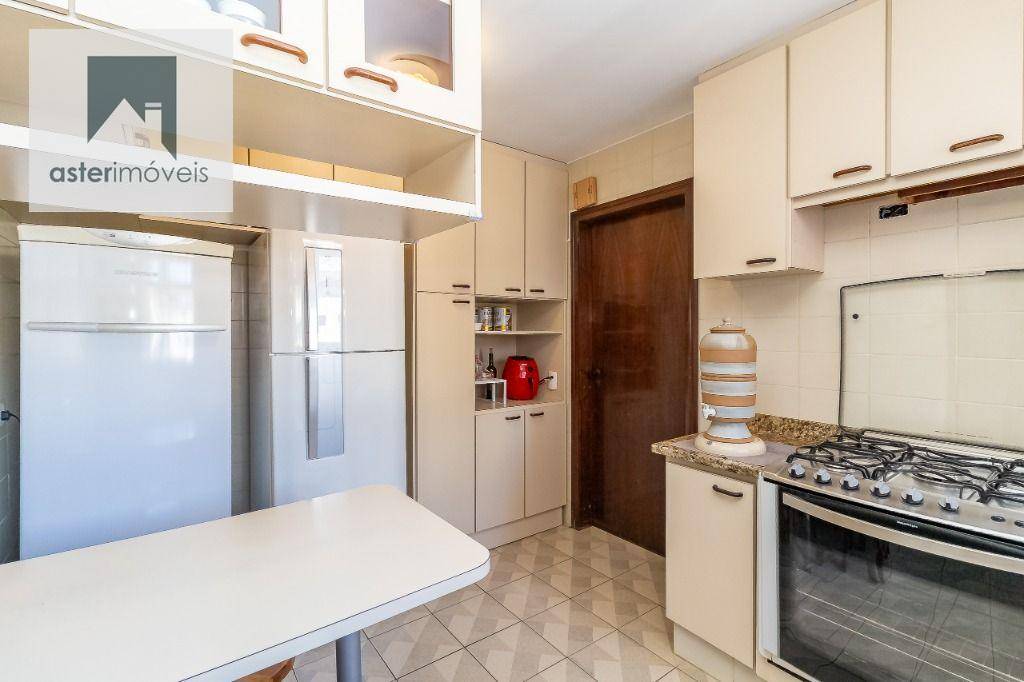 Apartamento à venda com 3 quartos, 134m² - Foto 11