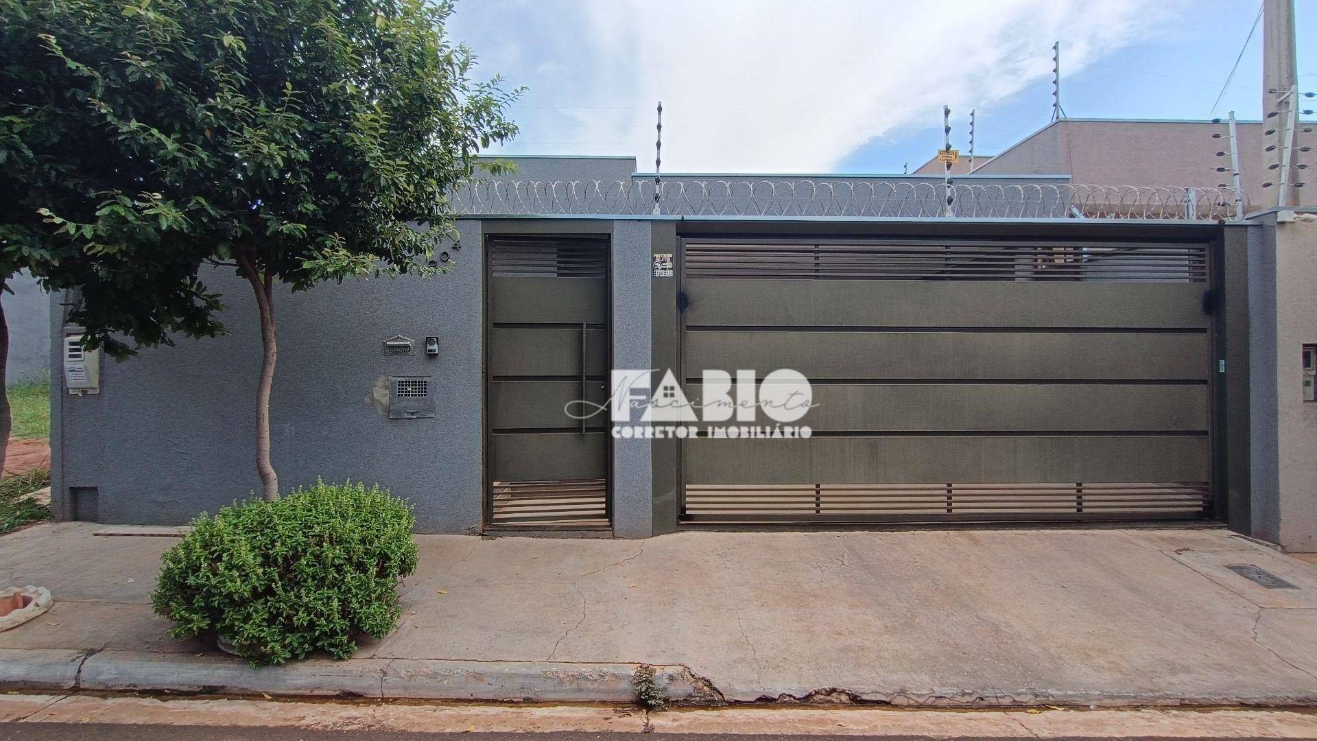 Casa à venda com 2 quartos, 125m² - Foto 1