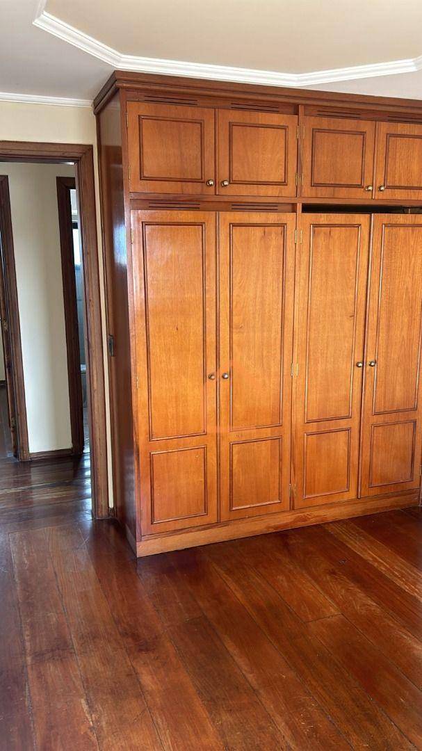 Apartamento à venda com 3 quartos, 140m² - Foto 8