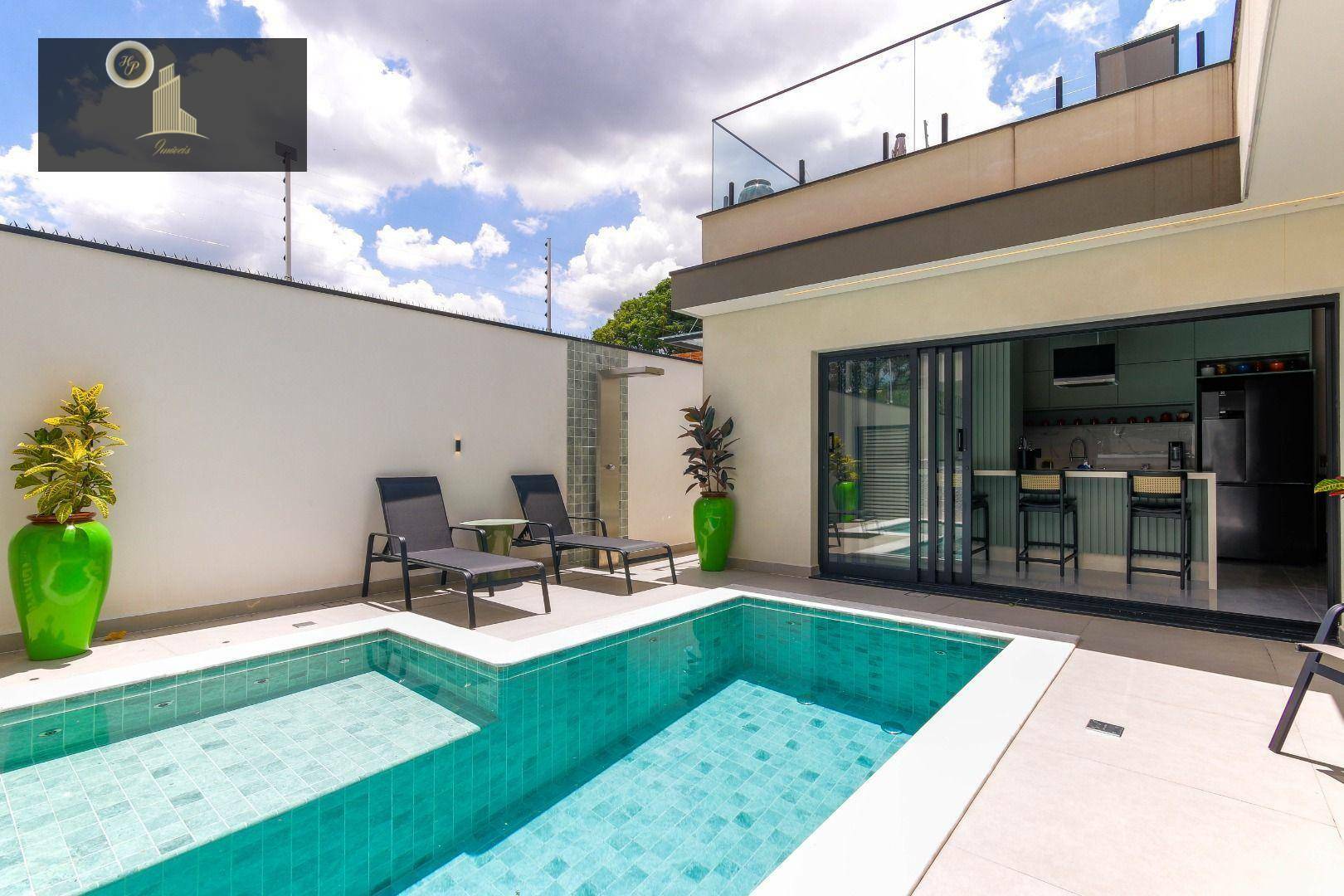 Casa à venda e aluguel com 3 quartos, 226m² - Foto 5