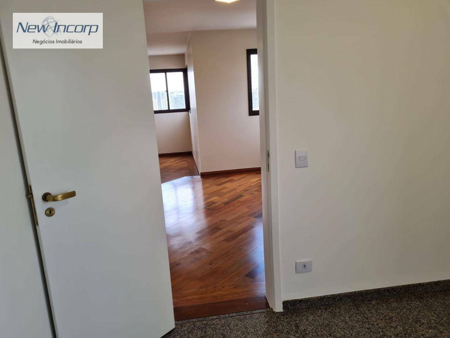 Apartamento à venda com 4 quartos, 287m² - Foto 19