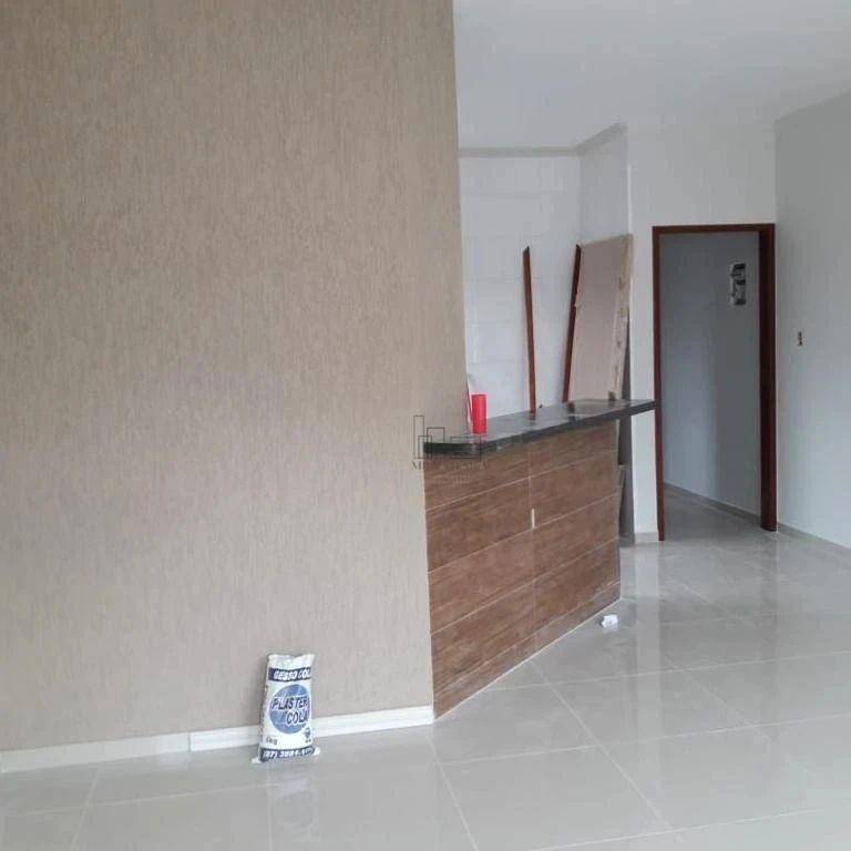 Casa à venda com 2 quartos, 73m² - Foto 2