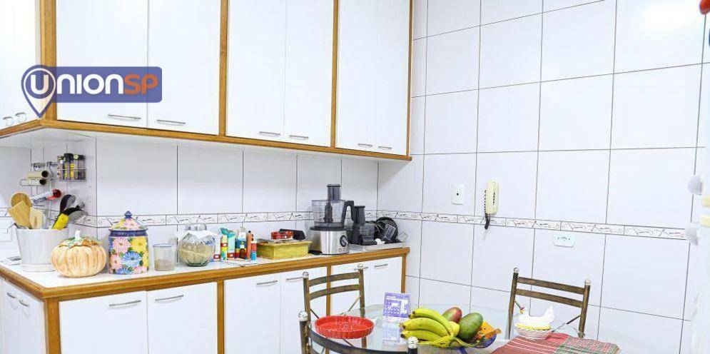 Apartamento à venda com 3 quartos, 200m² - Foto 15