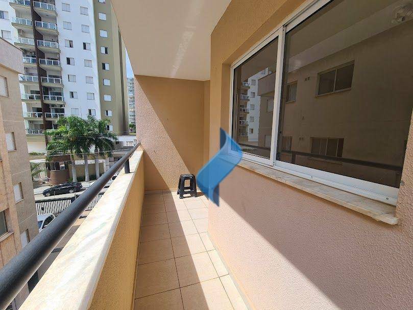 Apartamento para alugar com 2 quartos, 71m² - Foto 5