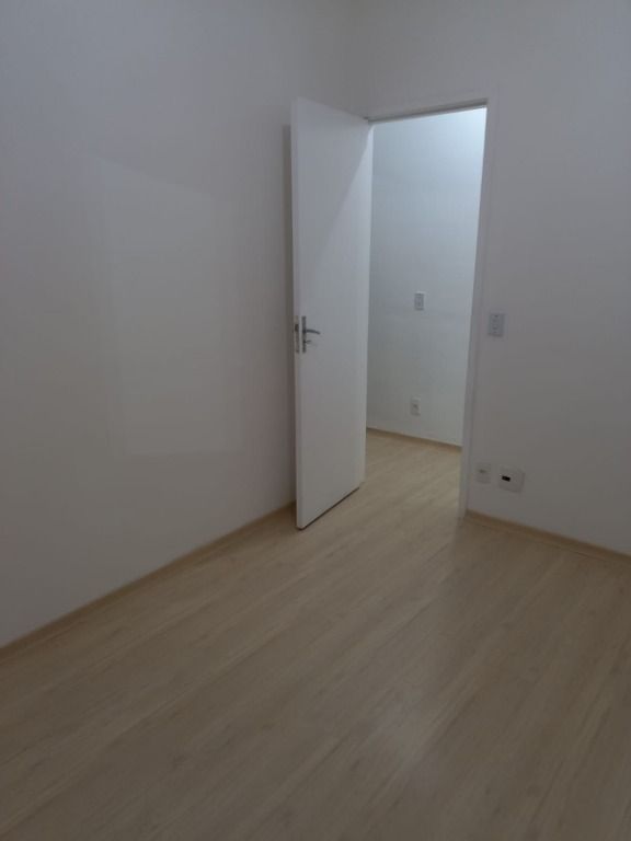 Apartamento à venda com 2 quartos, 45m² - Foto 16