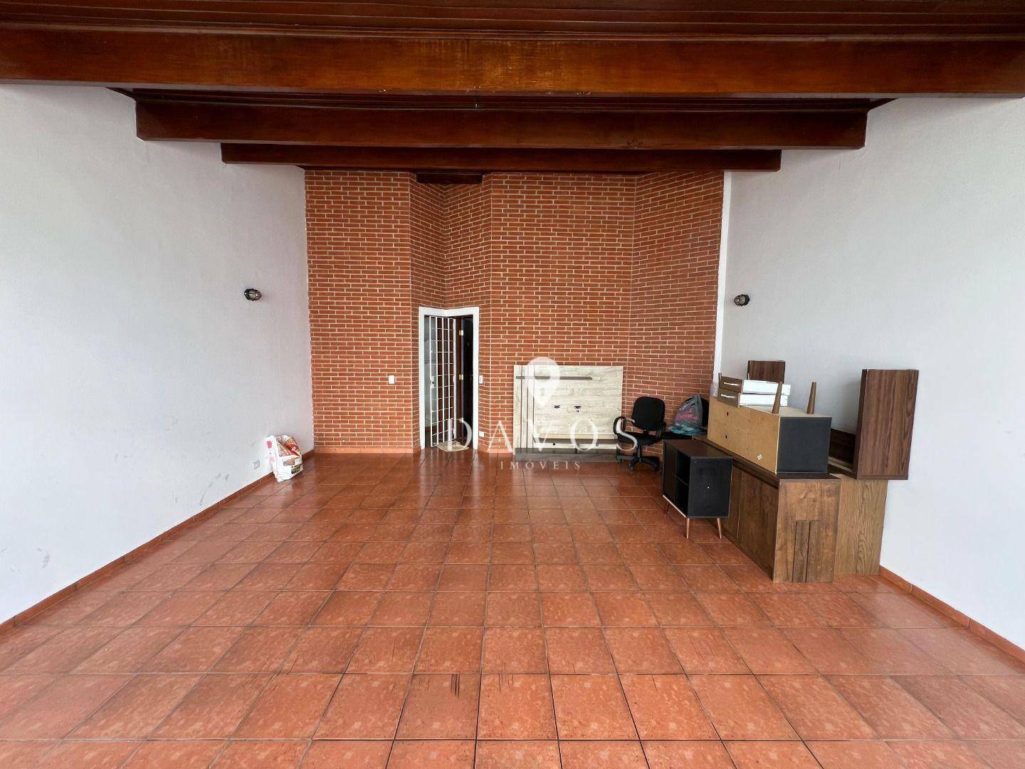 Sobrado à venda com 3 quartos, 439m² - Foto 2