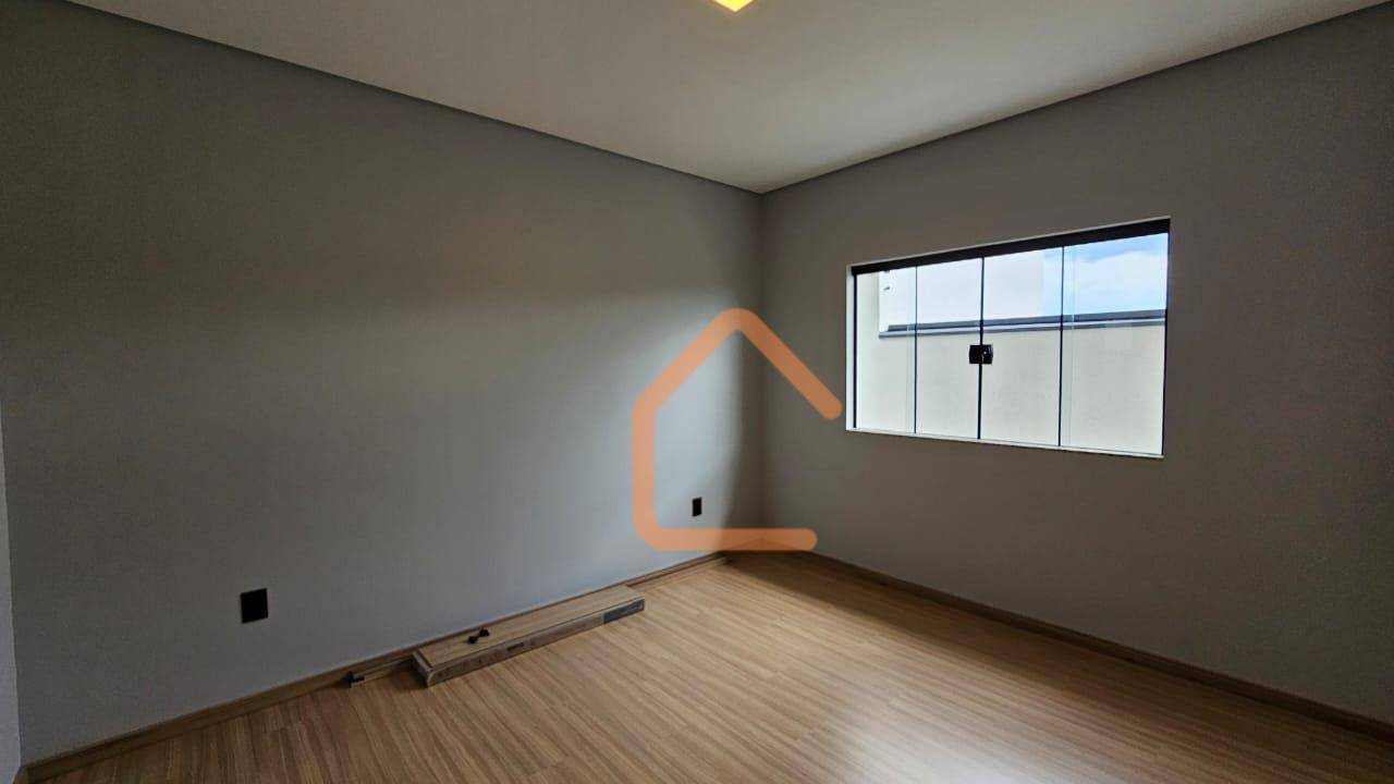 Casa à venda com 3 quartos, 123m² - Foto 10