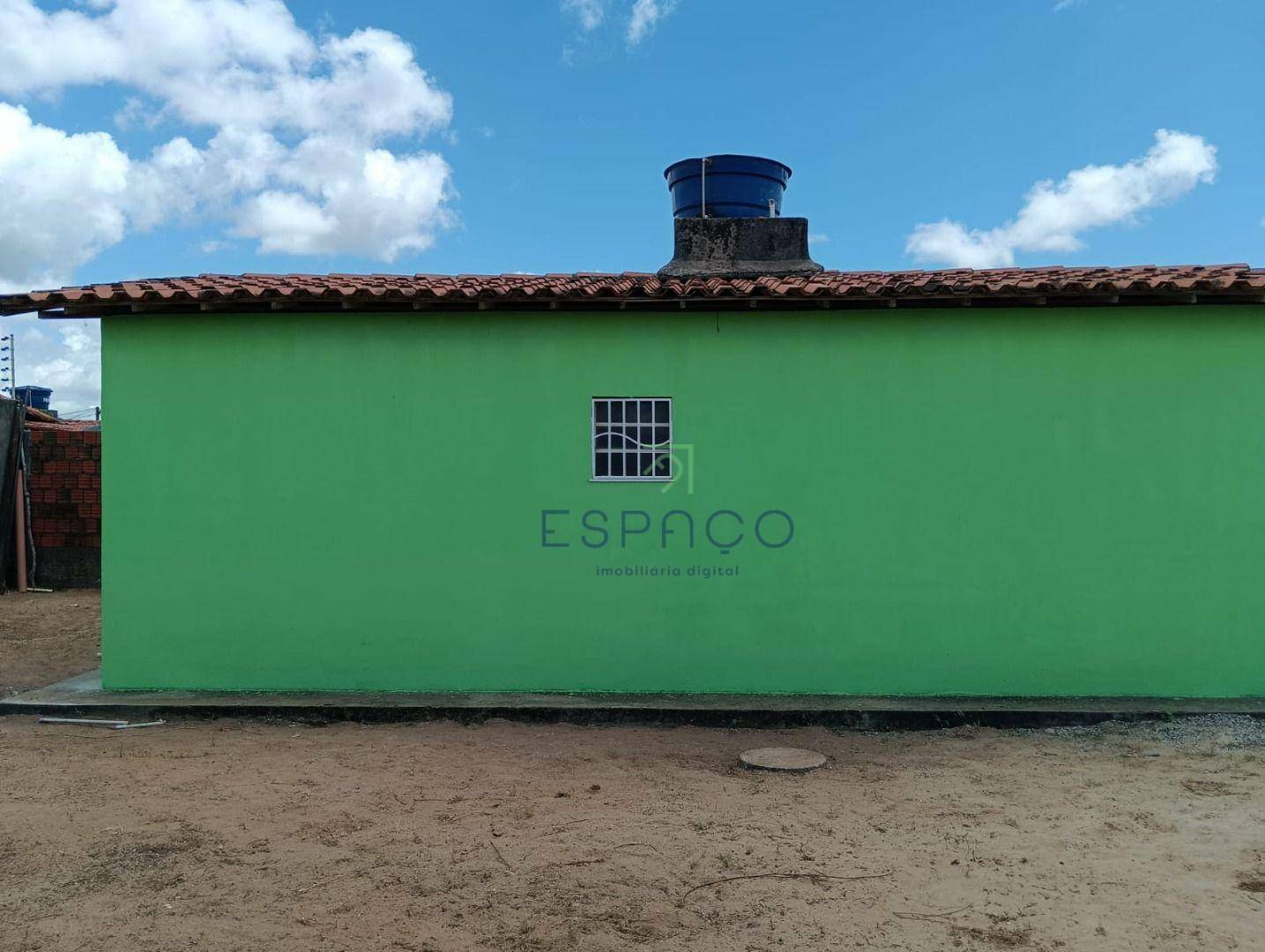 Casa à venda com 2 quartos, 60m² - Foto 4