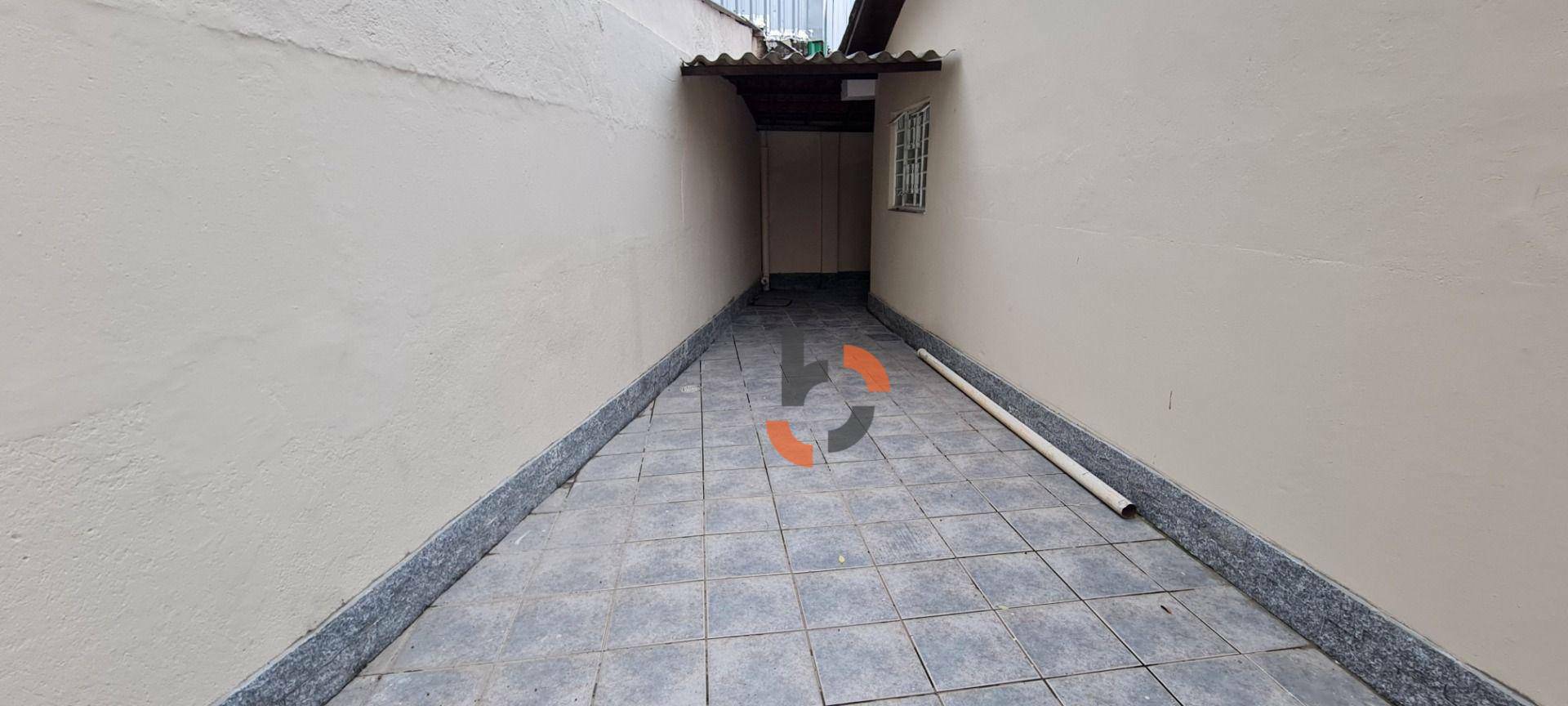 Casa à venda e aluguel com 2 quartos, 57m² - Foto 31