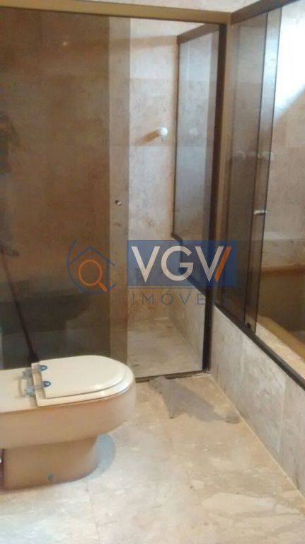 Casa à venda e aluguel com 3 quartos, 741m² - Foto 3