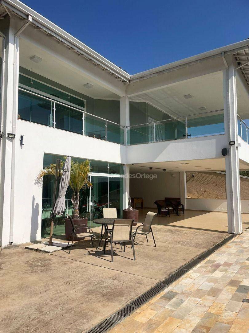 Casa à venda e aluguel com 3 quartos, 1600m² - Foto 29