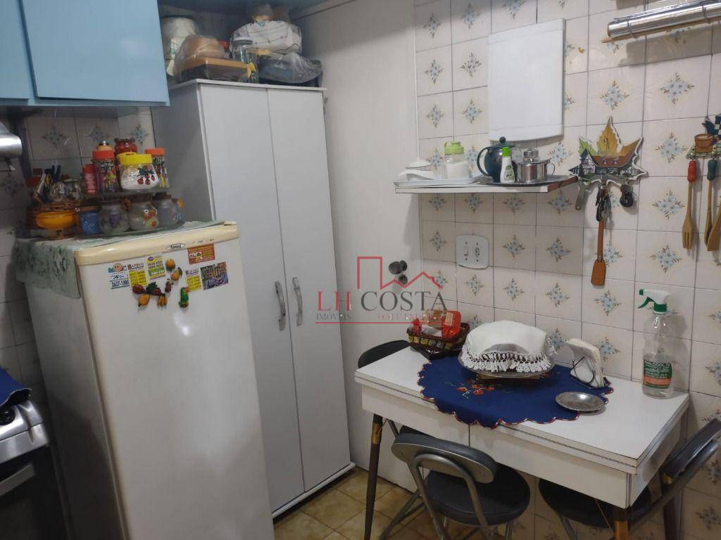 Apartamento à venda com 2 quartos, 65m² - Foto 19