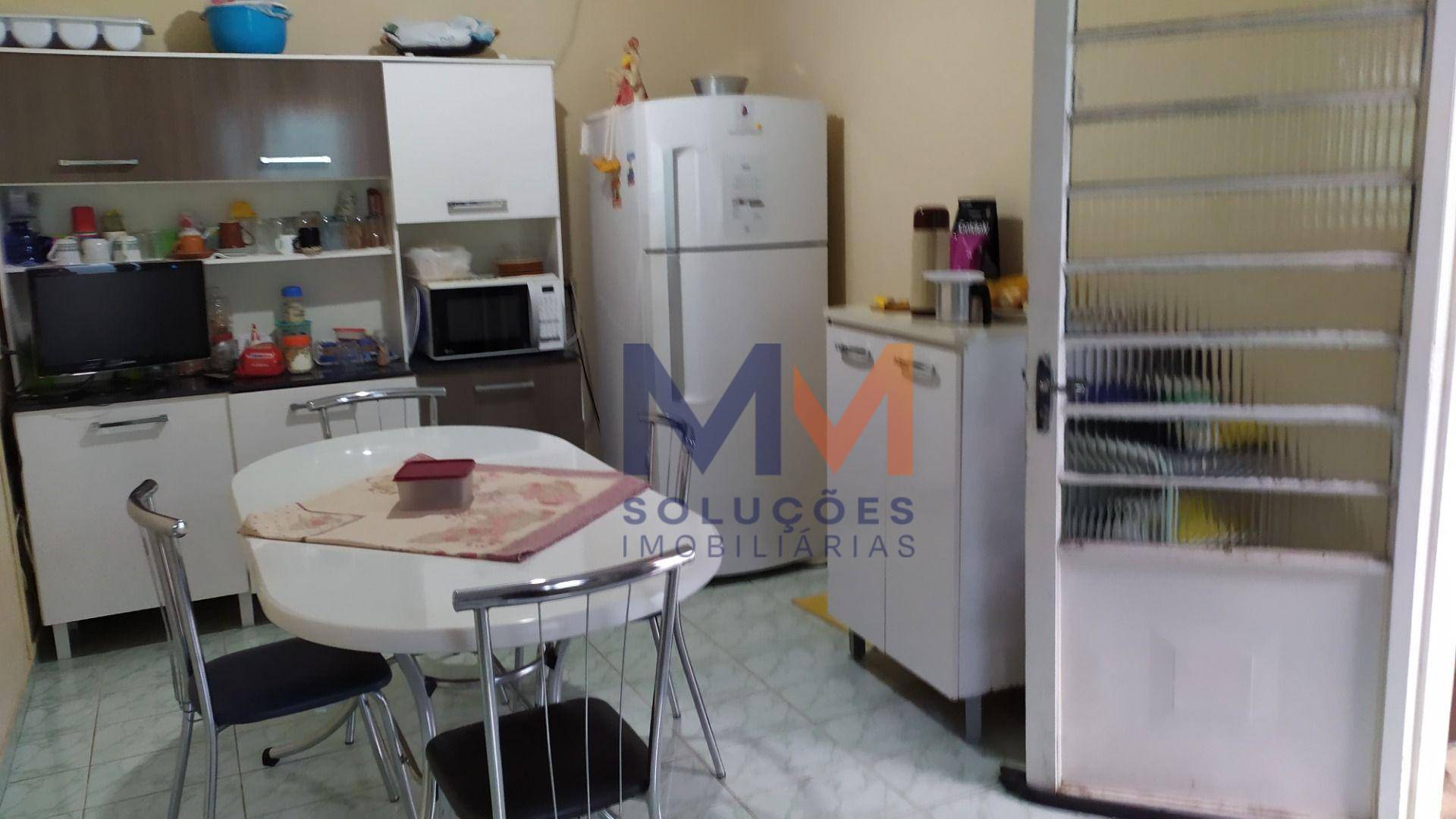 Casa à venda com 2 quartos, 70m² - Foto 7