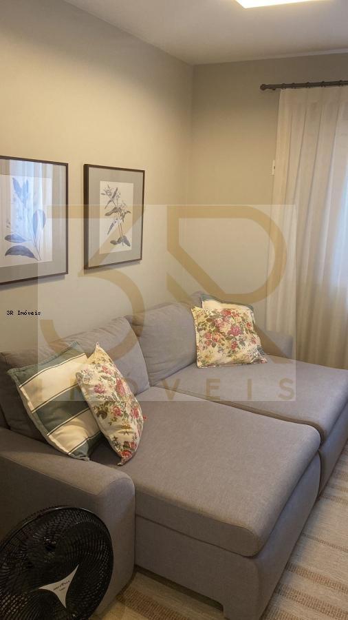 Apartamento à venda com 2 quartos, 70m² - Foto 1