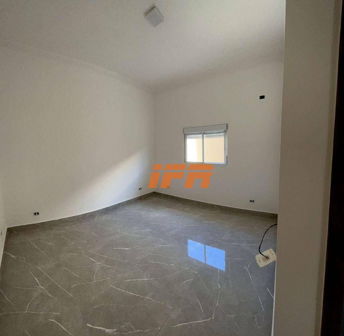 Casa à venda com 3 quartos, 150m² - Foto 11