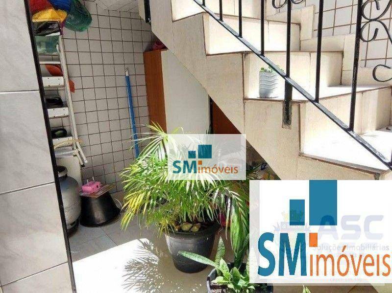 Sobrado à venda com 2 quartos, 117m² - Foto 18