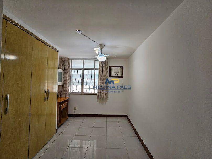 Apartamento à venda com 3 quartos, 100m² - Foto 18