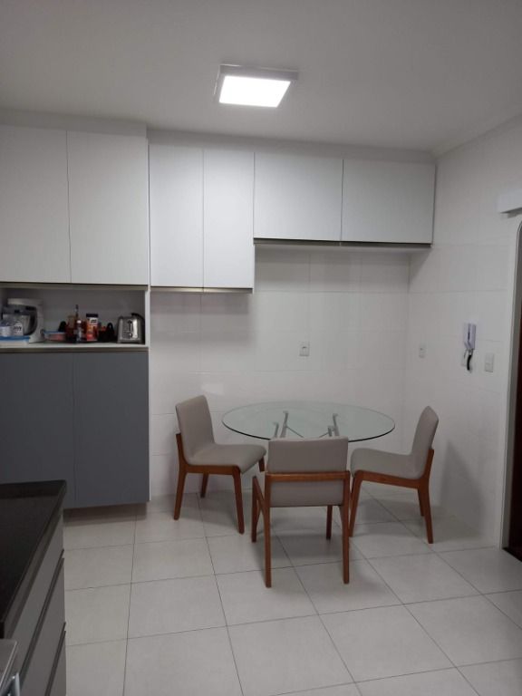 Apartamento à venda com 3 quartos, 198m² - Foto 31