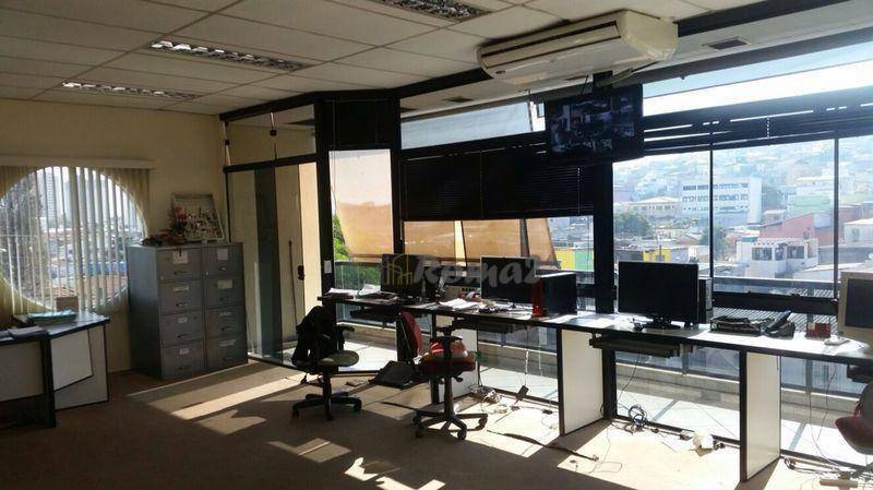 Prédio Inteiro à venda e aluguel, 750m² - Foto 1