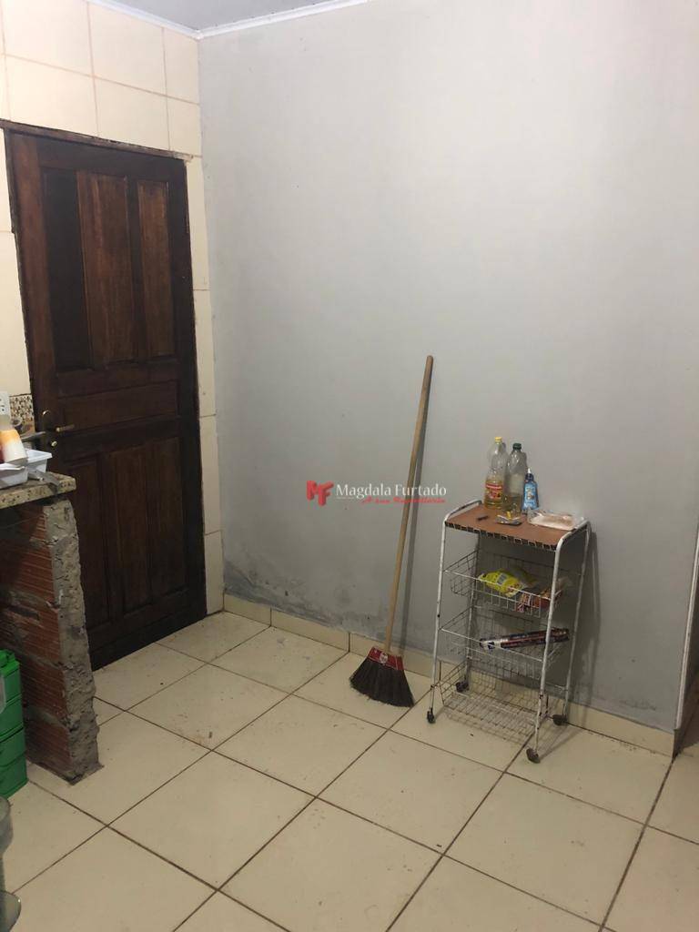 Casa à venda com 2 quartos, 180M2 - Foto 10