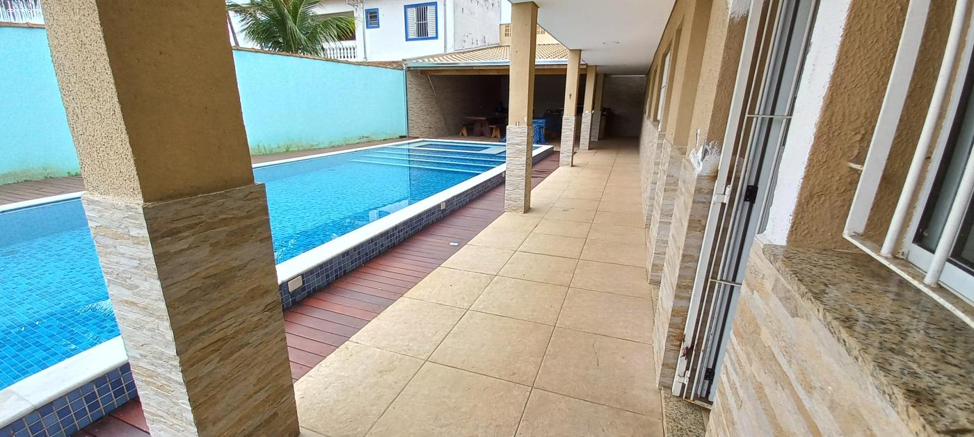 Casa à venda com 6 quartos, 400m² - Foto 32