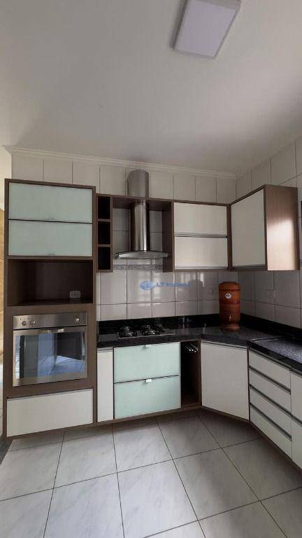 Casa para alugar com 3 quartos, 121m² - Foto 13