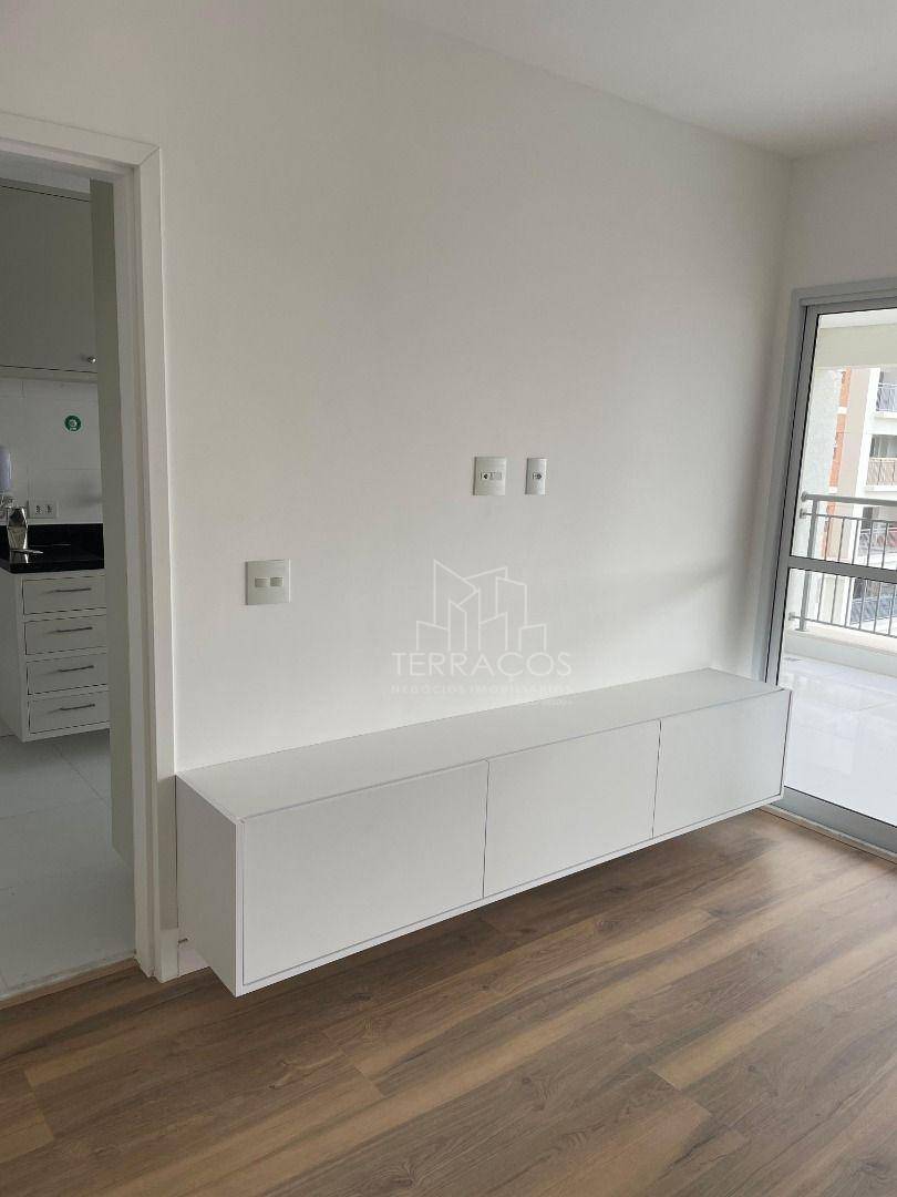 Apartamento para alugar com 3 quartos, 152m² - Foto 4