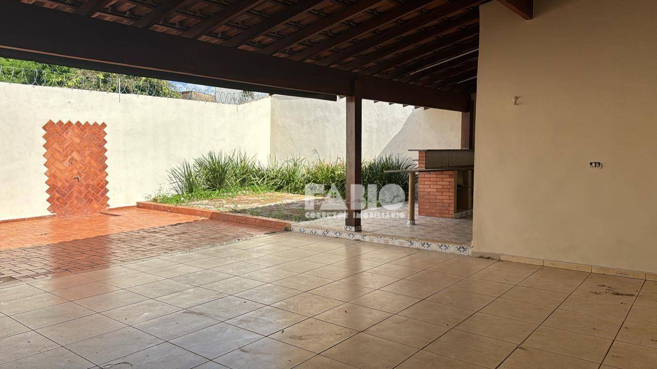 Casa, 4 quartos, 250 m² - Foto 3
