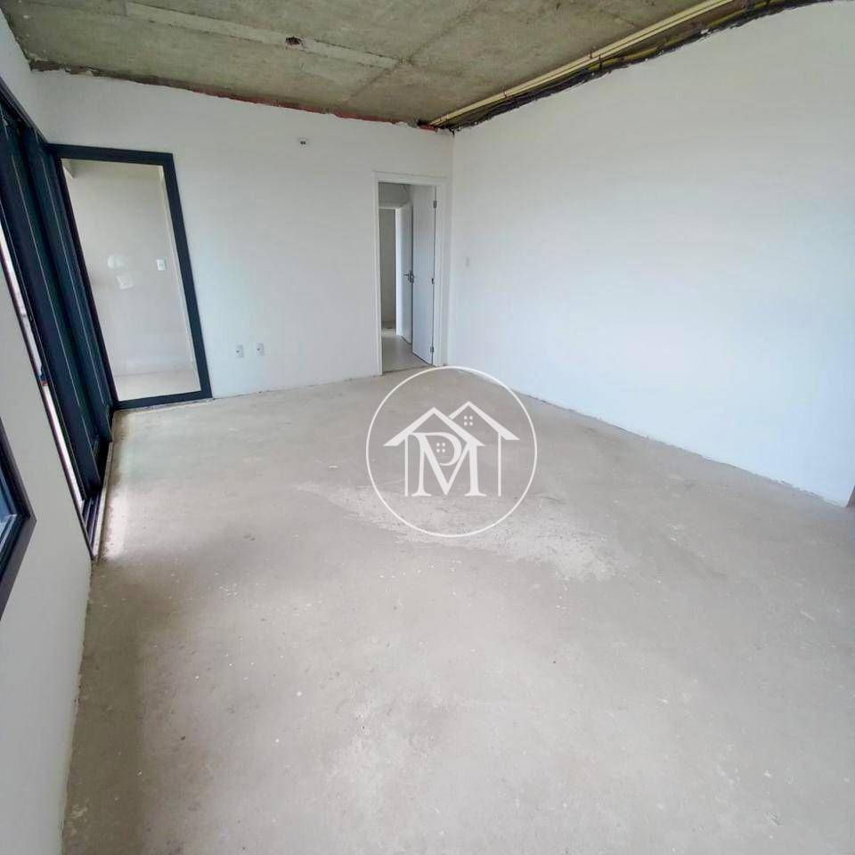 Apartamento à venda com 3 quartos, 131m² - Foto 4