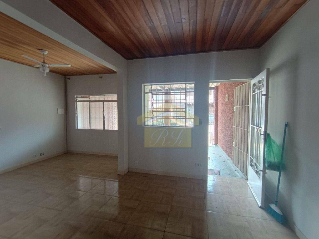 Casa à venda com 2 quartos, 100m² - Foto 1