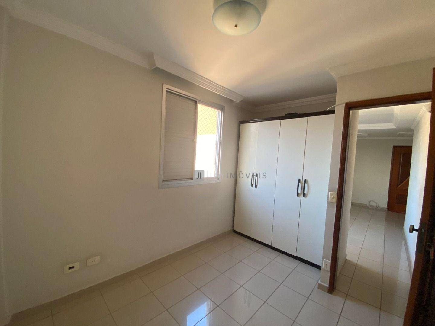 Apartamento à venda com 2 quartos, 60m² - Foto 2