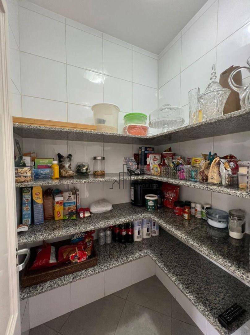 Apartamento à venda com 3 quartos, 198m² - Foto 7