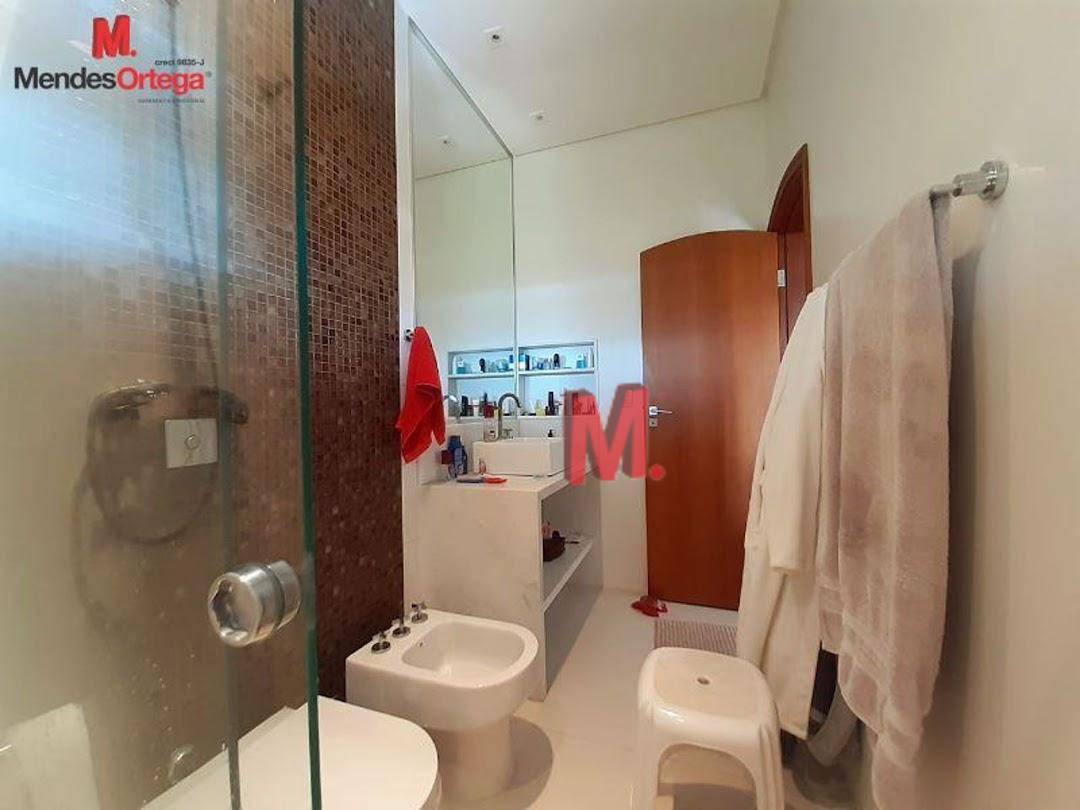 Casa de Condomínio à venda com 3 quartos, 360m² - Foto 19