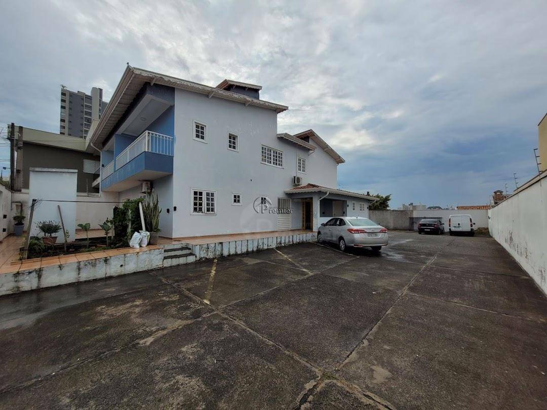 Casa à venda e aluguel, 649m² - Foto 2