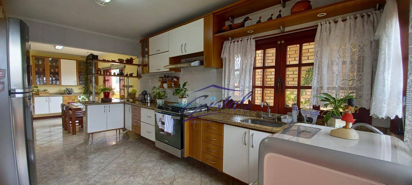 Casa à venda com 4 quartos, 348m² - Foto 22