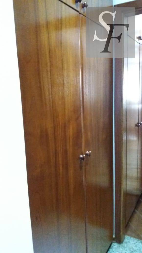 Apartamento à venda com 4 quartos, 212m² - Foto 15