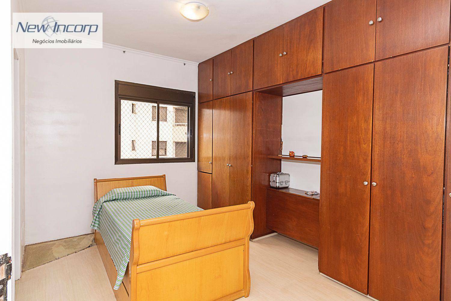 Apartamento à venda com 4 quartos, 188m² - Foto 22