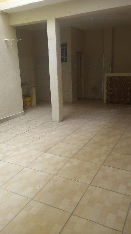 Casa à venda com 3 quartos, 1m² - Foto 14