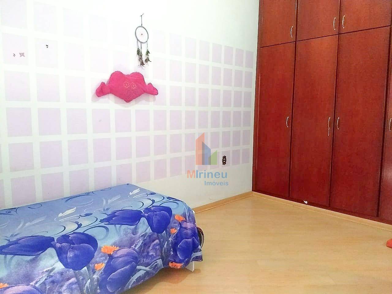 Casa à venda com 5 quartos, 437m² - Foto 32