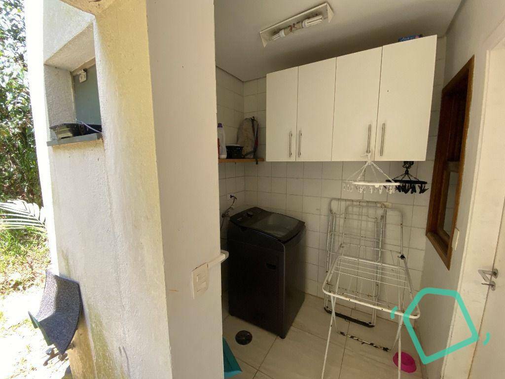 Casa de Condomínio à venda e aluguel com 3 quartos, 300m² - Foto 18