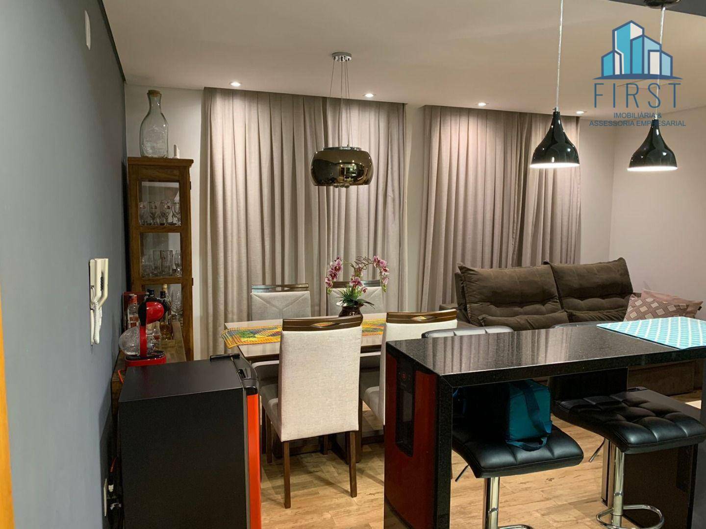 Apartamento à venda com 3 quartos, 74m² - Foto 1