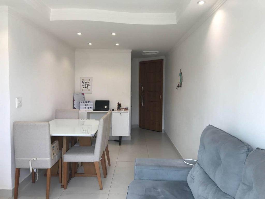 Apartamento à venda com 3 quartos, 62m² - Foto 1