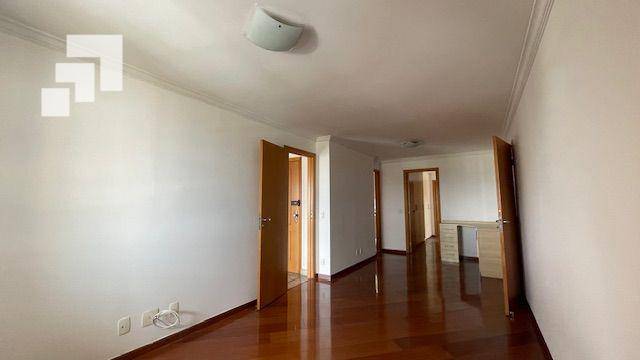 Apartamento para alugar com 4 quartos, 170m² - Foto 25