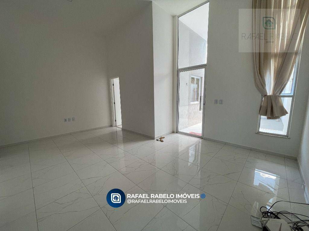 Casa à venda com 3 quartos, 98m² - Foto 4