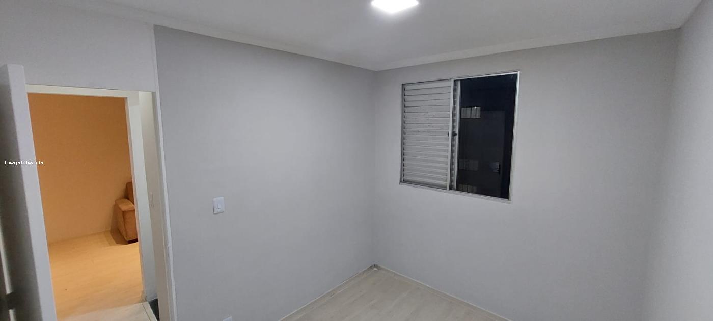 Apartamento à venda com 2 quartos, 50m² - Foto 3