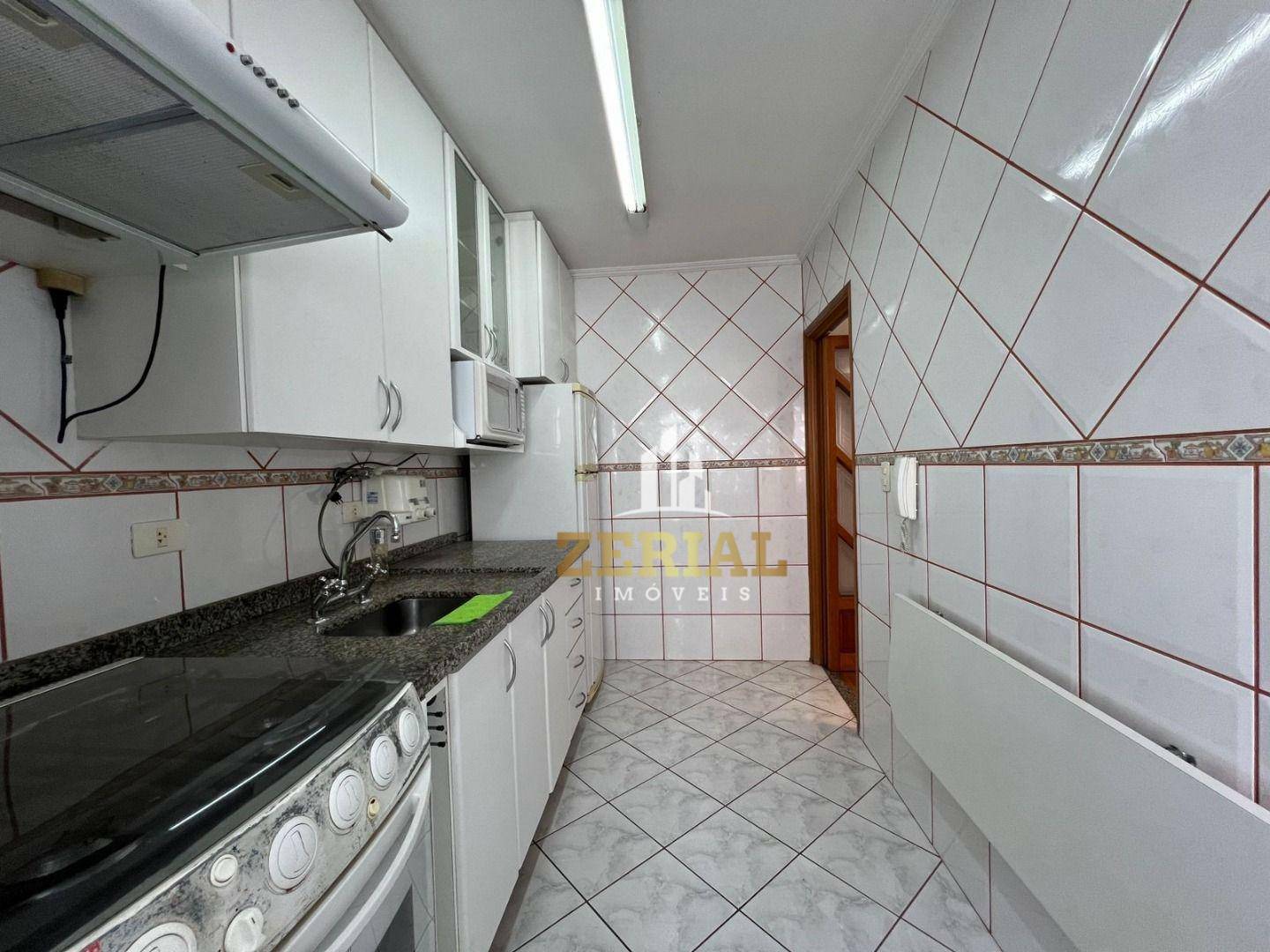 Apartamento para alugar com 2 quartos, 70m² - Foto 4