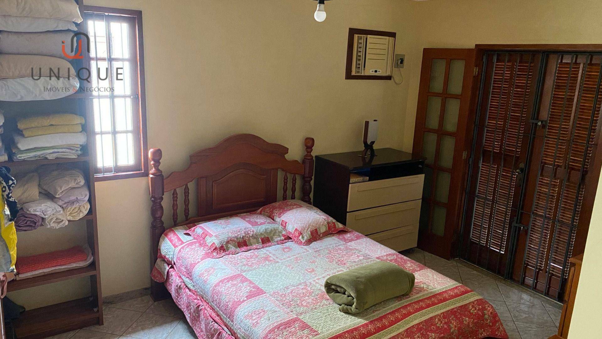 Casa à venda com 3 quartos, 250m² - Foto 16