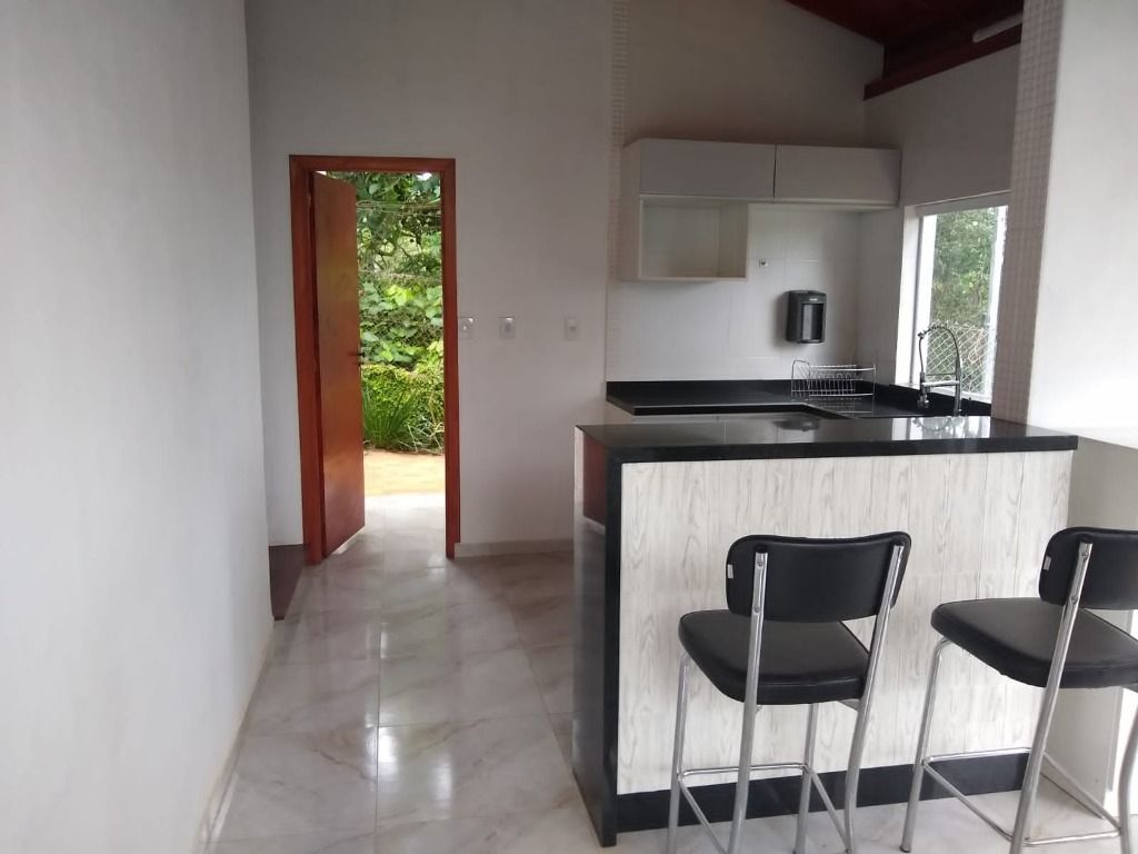 Casa de Condomínio à venda e aluguel com 3 quartos, 150m² - Foto 9